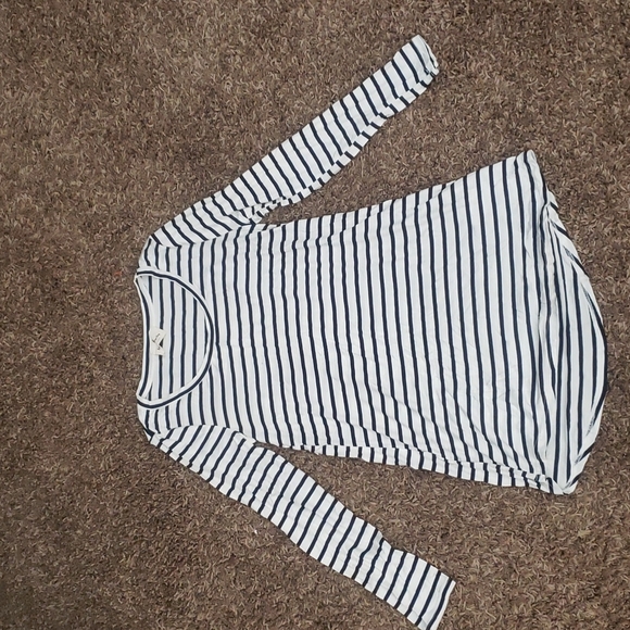 Betseys Boutique Long Sleeve Navy/White Top Sz Small - Picture 1 of 3